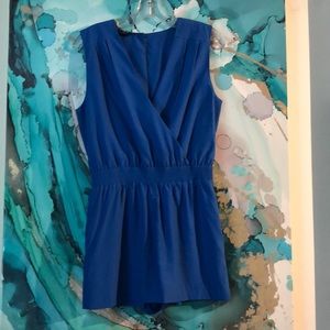 🐦😘BEBE Blue romper with cross v-neck